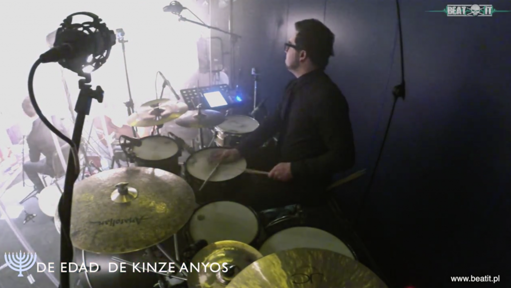 Kayah & Transoriental Orchestra – “De Edad De Kinze Anyos” na żywo