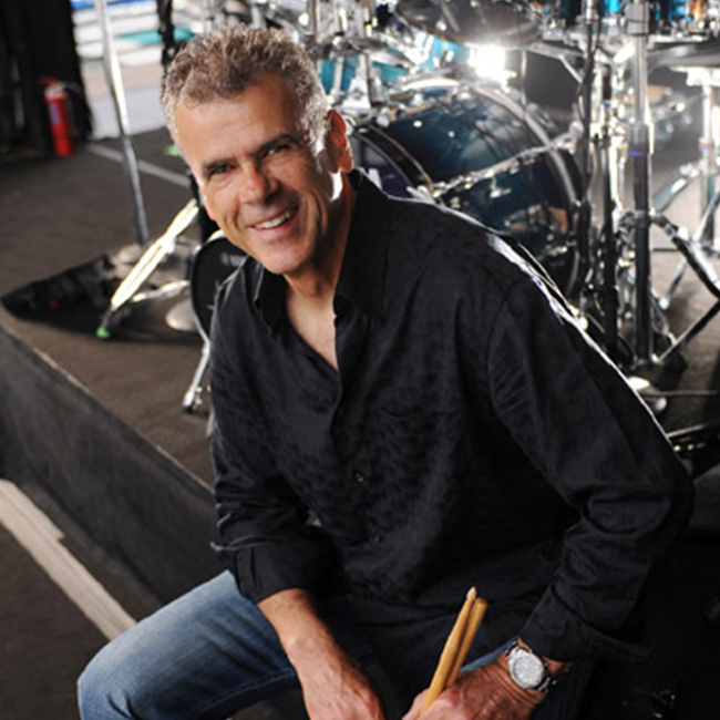 David Garibaldi został potrącony przez pociąg