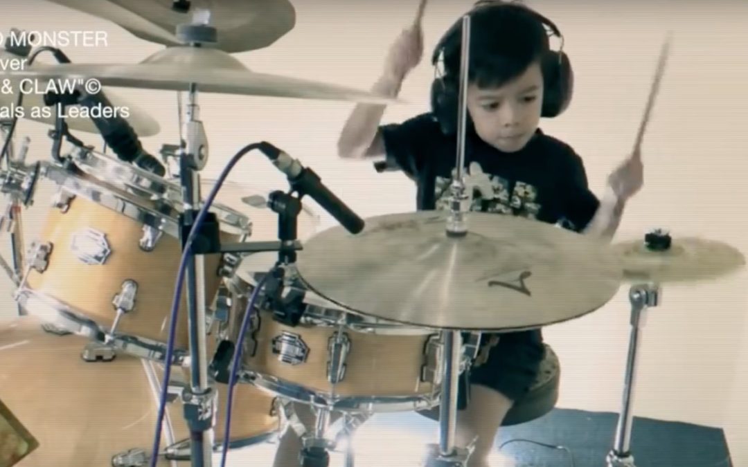 7-letni Momo DeMonster vs Animals As Leaders!