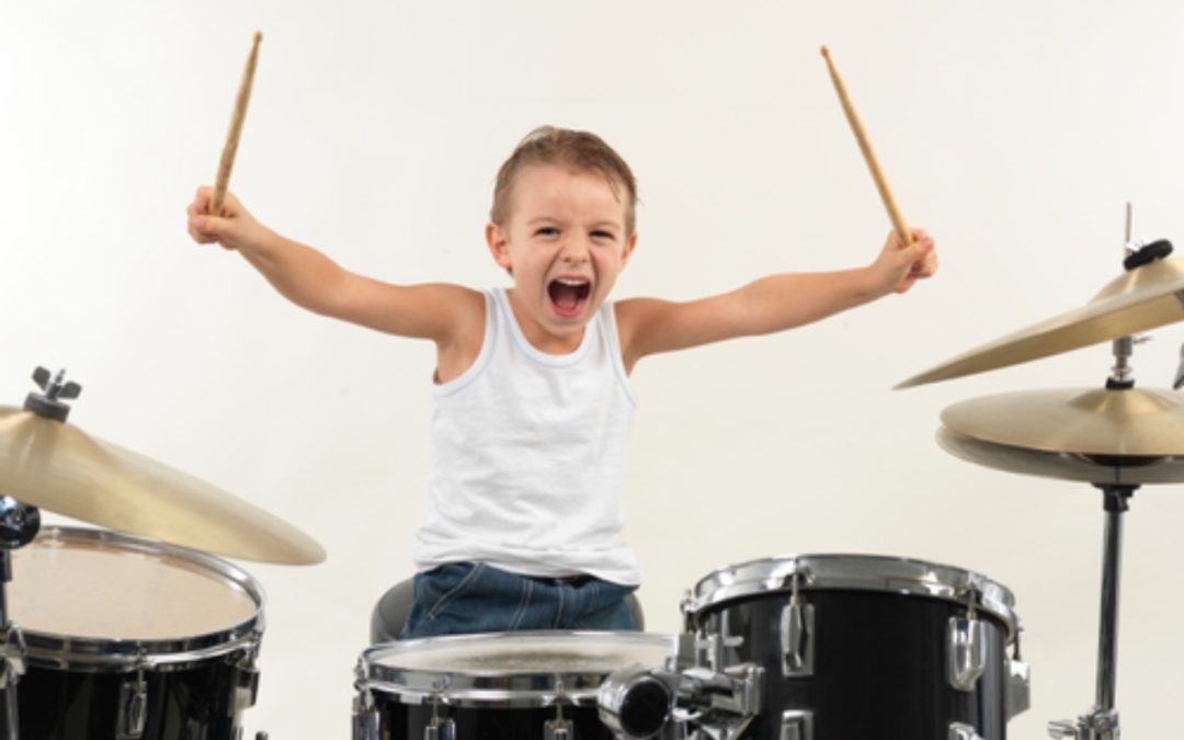 Wpływ gry na perkusji na dzieci z autyzmem